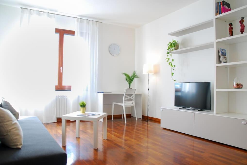 Home & Pet - Milano Trilocale Promenade Santa Giulia Екстериор снимка